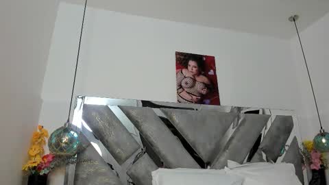 Mommy Isa online show from 02/08/26, 05:22