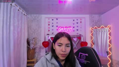 Snapshot of isabela_tay chatting on 02/23/26, 11:29 ISABELA online show from 02/23/26, 11:29