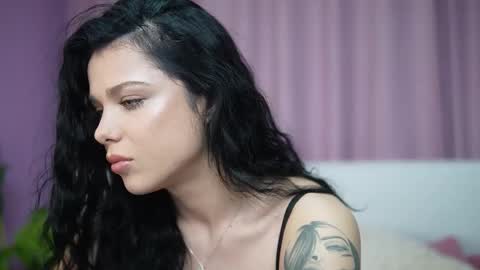  Isabel  online show from 11/26/25, 09:38