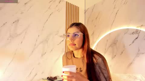 isabelastefano online show from 12/20/25, 03:35