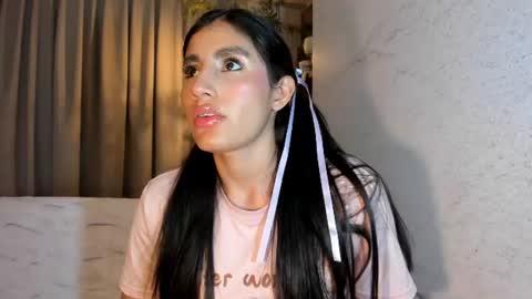 Snapshot of isabelastefano chatting on 07/17/26, 03:24 isabelastefano online show from 07/17/26, 03:24