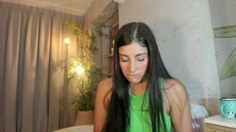 Snapshot of isabelastefano chatting on 07/18/26, 03:44 isabelastefano online show from 07/18/26, 03:44