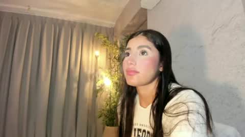 Snapshot of isabelastefano chatting on 07/19/26, 03:54 isabelastefano online show from 07/19/26, 03:54