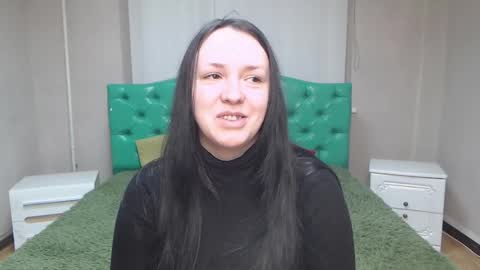 Snapshot of isabelblackberry chatting on 12/15/24, 06:07 IsabelBlackberry online show from 12/15/24, 06:07