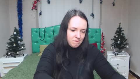 Snapshot of isabelblackberry chatting on 12/27/24, 06:14 IsabelBlackberry online show from 12/27/24, 06:14