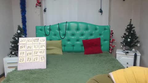 Snapshot of isabelblackberry chatting on 01/12/25, 12:12 IsabelBlackberry online show from 01/12/25, 12:12