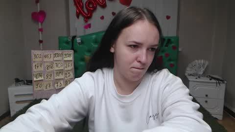 Snapshot of isabelblackberry chatting on 09/20/25, 04:57 IsabelBlackberry online show from 09/20/25, 04:57