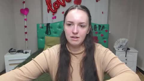 Snapshot of isabelblackberry chatting on 10/16/25, 05:52 IsabelBlackberry online show from 10/16/25, 05:52