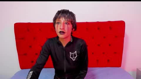 Isabel Cortez online show from 10/21/25, 11:44