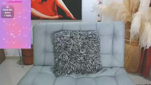 Isabel online show from 03/08/25, 08:03