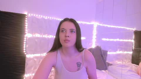 Isabelle online show from 05/05/26, 04:53