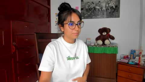 Snapshot of isabella22_1 chatting on 12/03/24, 06:49 Isabella22 1 online show from 12/03/24, 06:49