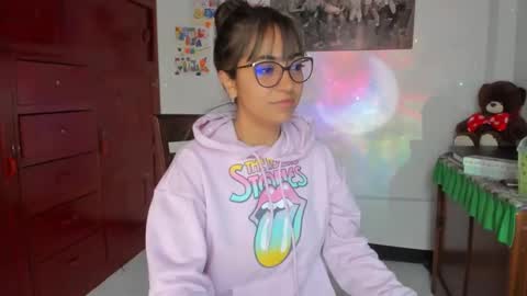 Snapshot of isabella22_1 chatting on 02/07/25, 12:39 Isabella22 1 online show from 02/07/25, 12:39