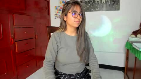 Snapshot of isabella22_1 chatting on 02/10/25, 05:19 Isabella22 1 online show from 02/10/25, 05:19