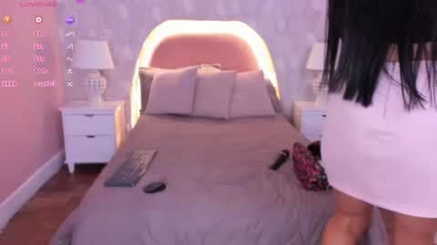 isabella__milf online show from 05/14/26, 07:09