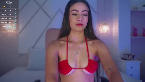 Snapshot of isabella__shine chatting on 02/03/25, 03:49 Isa online show from 02/03/25, 03:49