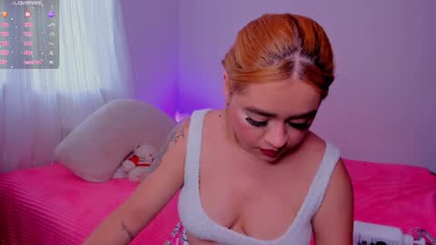 Isabella Arias online show from 12/27/24, 06:20