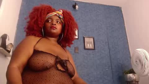 ISABELLA online show from 11/03/25, 10:27