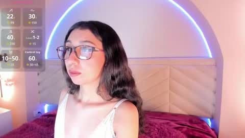 isabella_crofts online show from 04/30/26, 03:13