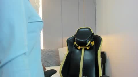 Isabel florez online show from 03/05/26, 12:12