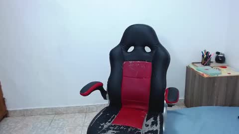  estefania online show from 02/18/25, 09:43