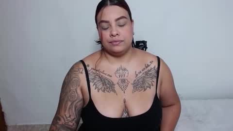  estefania online show from 11/17/25, 12:00