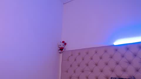 isabella_jazz online show from 01/28/25, 09:40