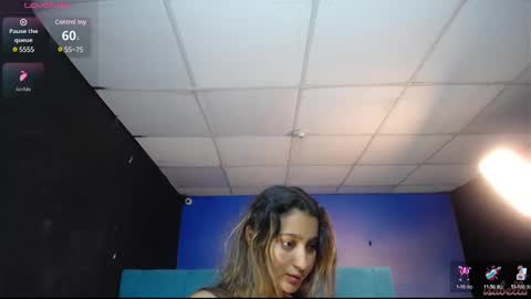 isabella_latin01 online show from 12/14/24, 12:33