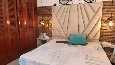 isabella_luxet online show from 07/06/26, 01:08