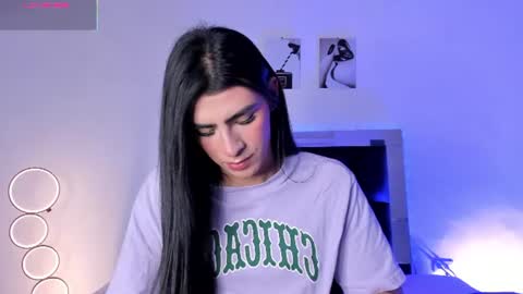 Isabella Moon9 online show from 07/17/26, 12:23