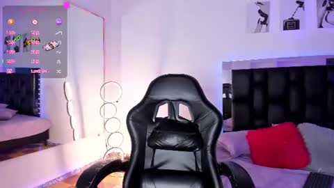 Isabella Moon9 online show from 07/22/26, 11:46