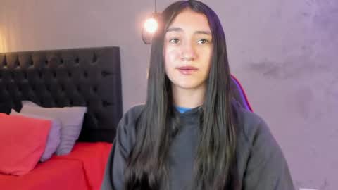 Isabella Nowa online show from 04/09/26, 11:26