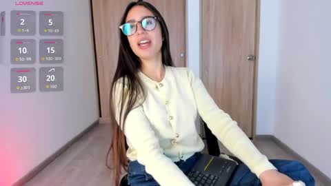 isabella_ospina online show from 05/27/26, 04:04