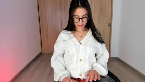 isabella_ospina online show from 05/30/26, 08:17