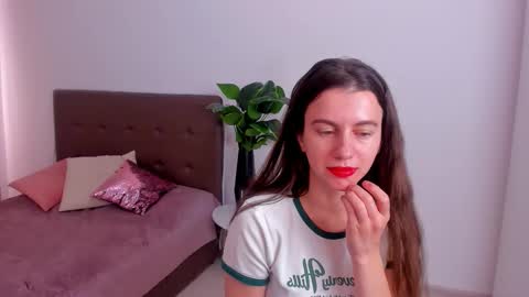 Isabella online show from 04/23/26, 03:14