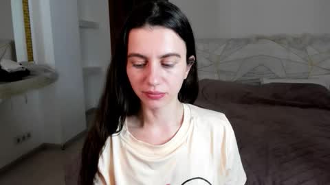 Isabella online show from 04/25/26, 04:59