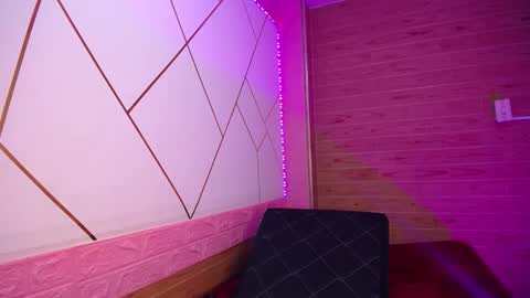 isabella_roseee online show from 01/06/26, 05:22