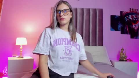 Isabella Rros online show from 02/21/25, 03:23