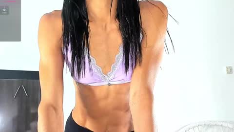 Snapshot of isabella_savina chatting on 02/06/25, 12:00 Isabella online show from 02/06/25, 12:00