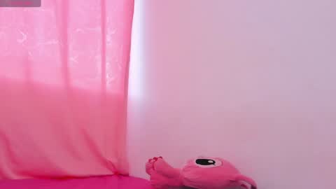 isabella online show from 12/08/24, 10:47