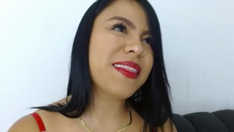 Isabella velvet online show from 06/06/26, 10:53