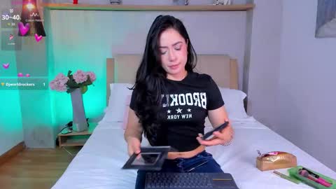 isabella_winkler online show from 10/12/25, 02:38