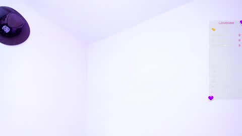 isabellaa_1 online show from 05/20/26, 05:02