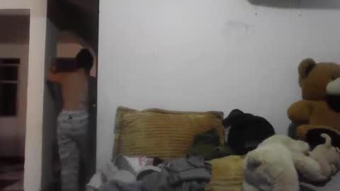 isabellaa_hills_ online show from 05/21/26, 04:47