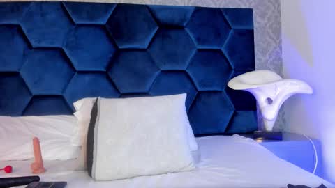 isabellaa_palacios online show from 10/07/25, 07:44