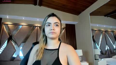 Isabella  Everyday From 0530 to 1430 Col Time online show from 12/21/25, 12:01