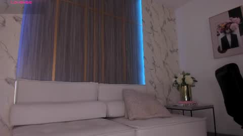 Isabella online show from 06/12/26, 03:05