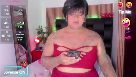 Snapshot of isabellabrand04 chatting on 10/08/25, 01:42 isabellabrand04 online show from 10/08/25, 01:42