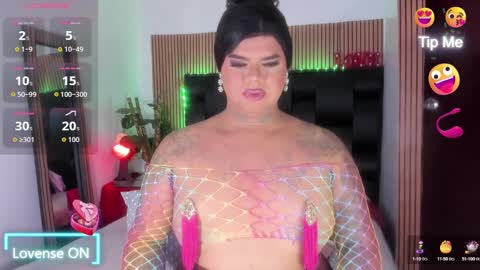 Snapshot of isabellabrand04 chatting on 10/09/25, 11:14 isabellabrand04 online show from 10/09/25, 11:14