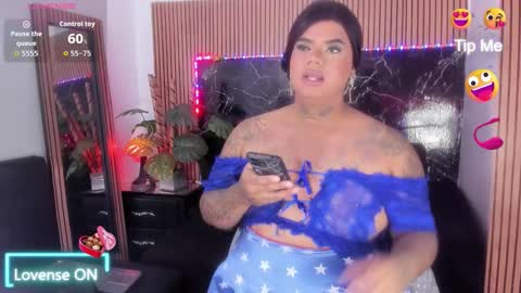 Snapshot of isabellabrand04 chatting on 10/27/25, 01:59 isabellabrand04 online show from 10/27/25, 01:59